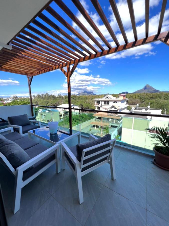 Top-Floor Modern 3Bd Penthouse With Beautiful Mountain View Terrace - 5 Min Walk To Beach Flic-en-Flacq Zewnętrze zdjęcie