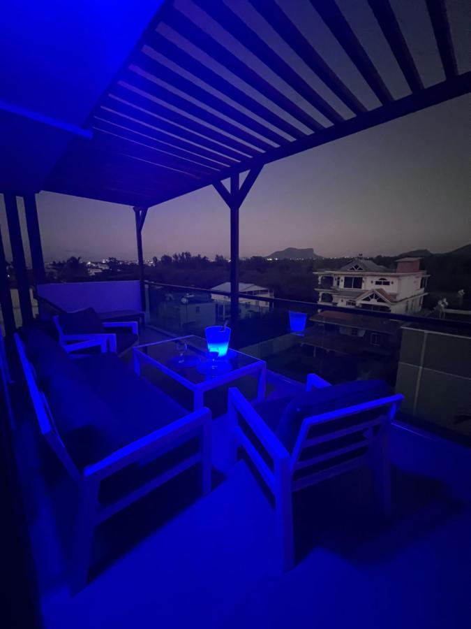 Top-Floor Modern 3Bd Penthouse With Beautiful Mountain View Terrace - 5 Min Walk To Beach Flic-en-Flacq Zewnętrze zdjęcie